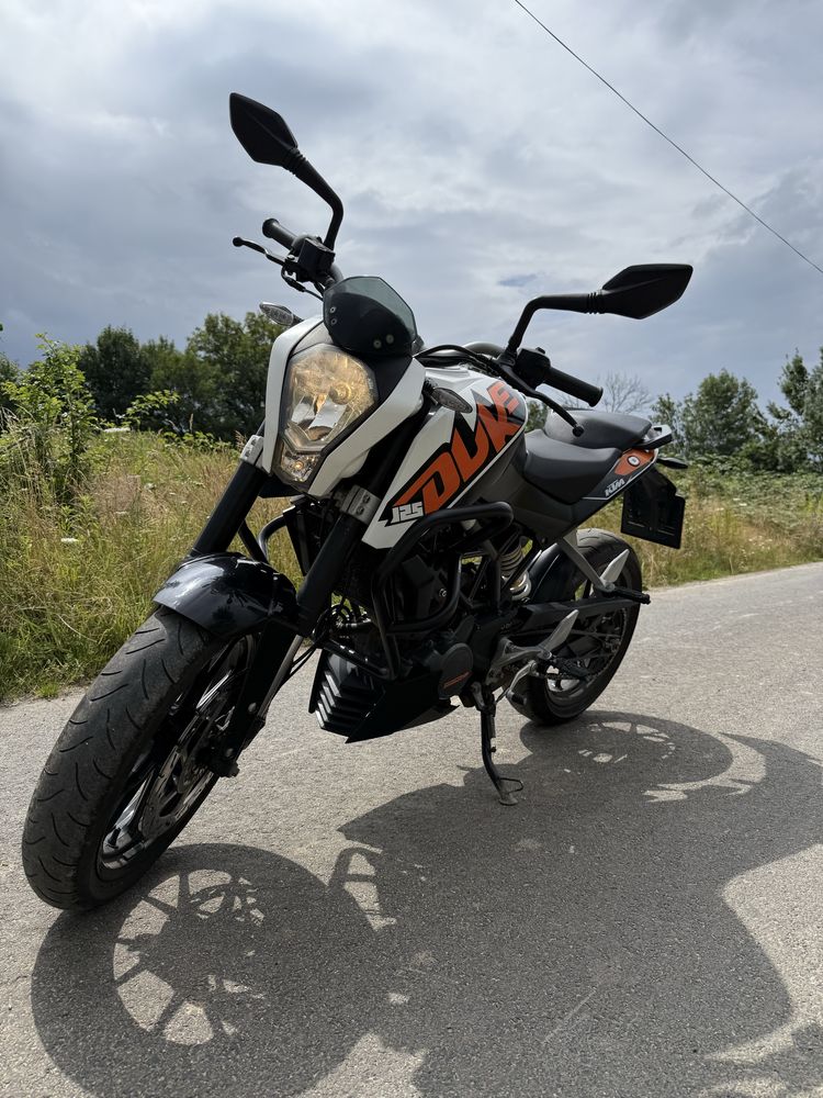 KTM naked 2014 r. 38800 pojemnosc 125