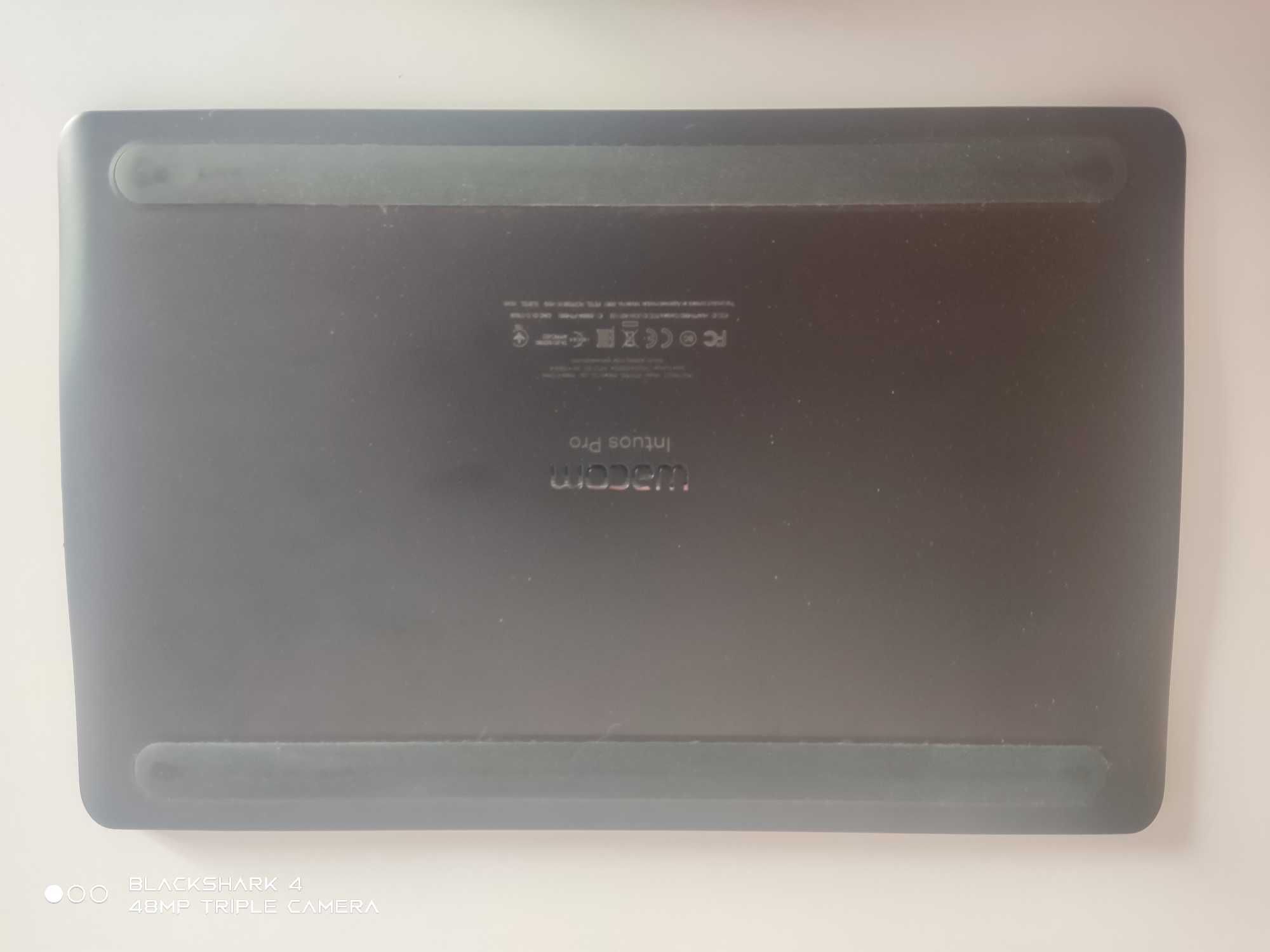 Wacom Intuos Pro M
