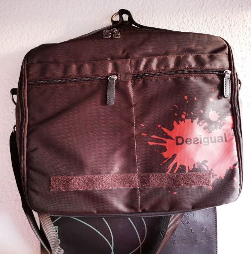 Desigual Mala (Portatil, IPad, Tablet)