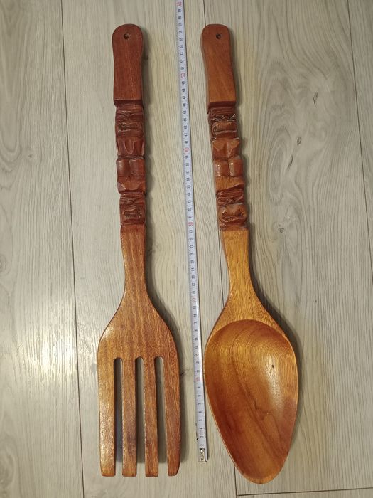 Łyżka i widelec drewniane, rzeźba PRL