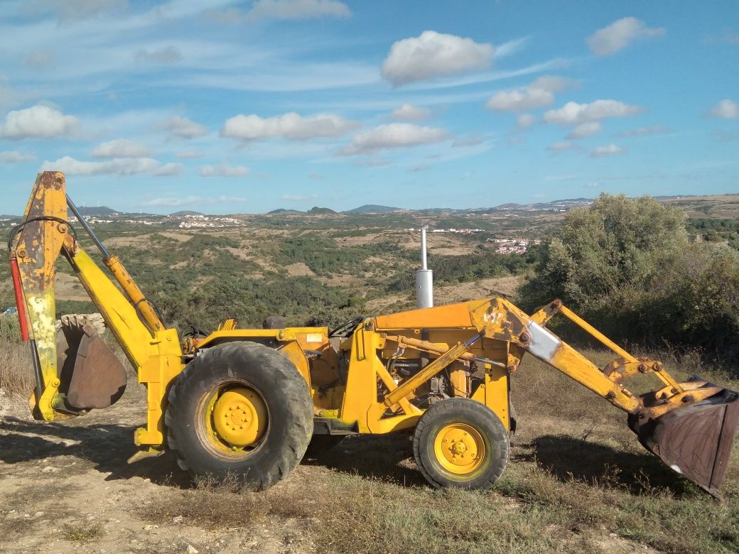 Retroescavadora  Massey Ferguson 50H
