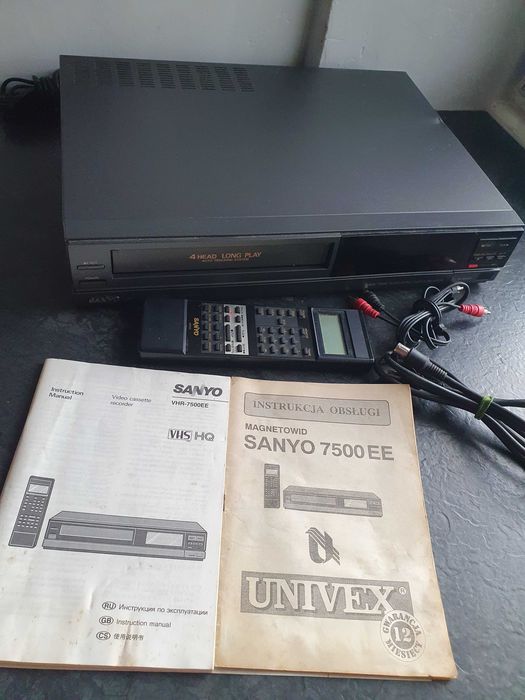 Japonski TV video DVD Magnetovid Sanyo VHR-7500EE