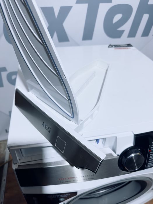 2в1 прально - сушильна машина AEG , ( тепловий насос)