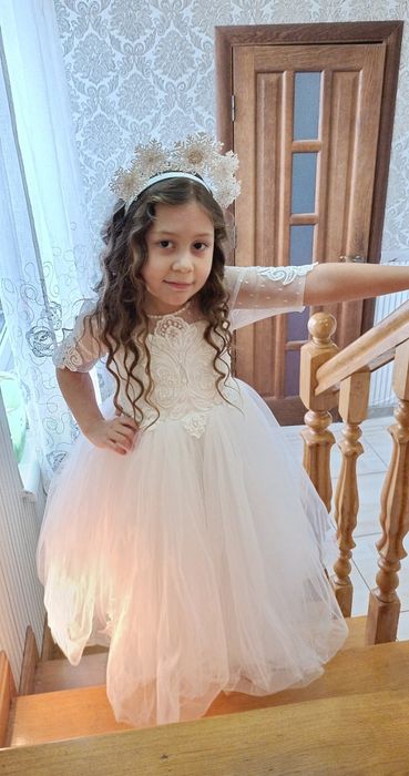 нарядні платтячка сукні на Сніжинки