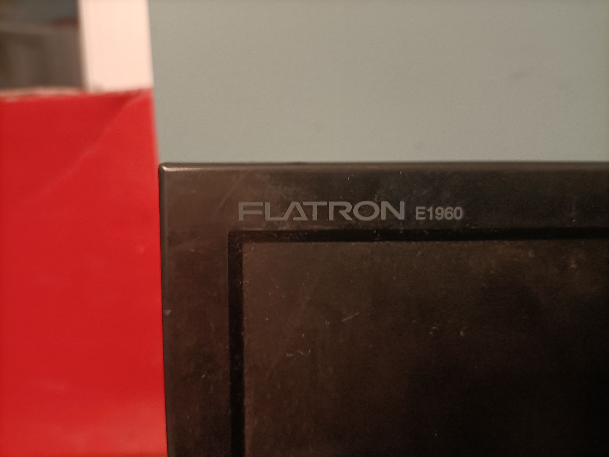 Monitor LG Flatron E1960S-PN