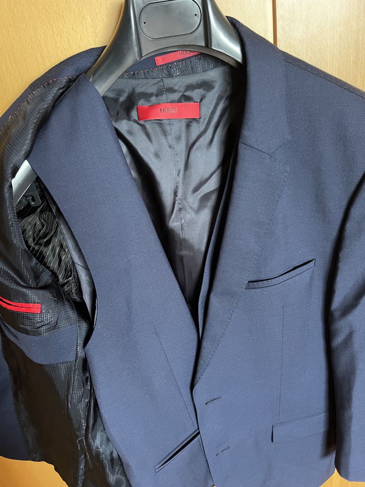 Vendo casaco de fato Hugo Boss com colete (do mesmo conjuntos)