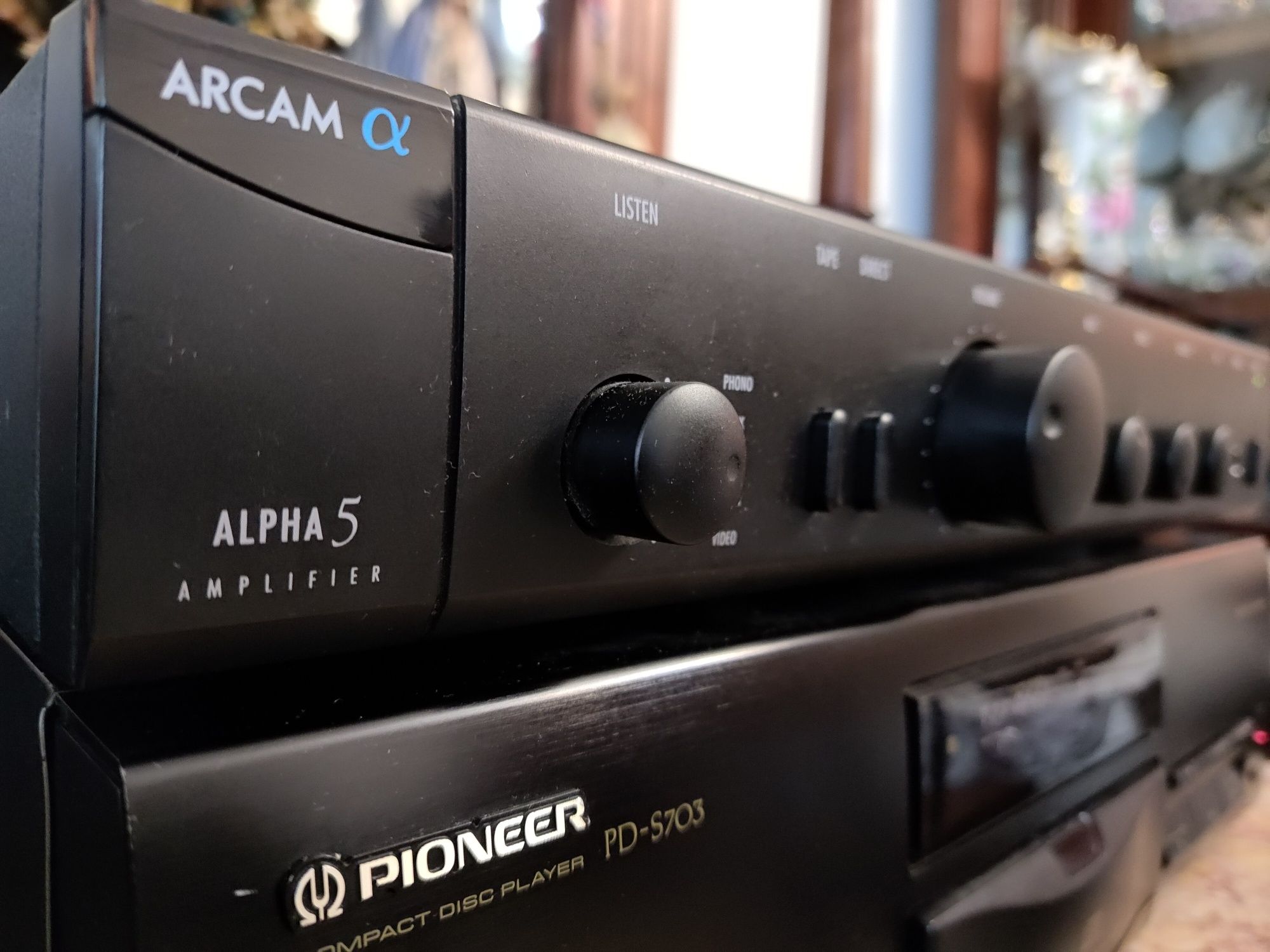 Amplificador Arcam Alpha 5