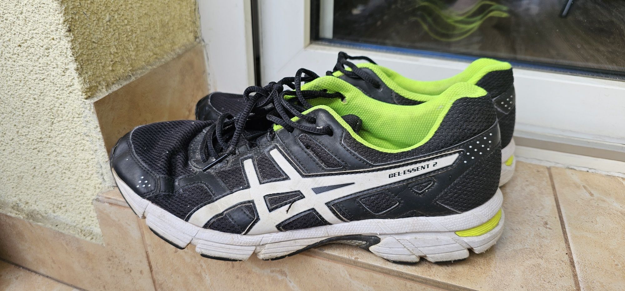 Asics gel Essent 2 męskie buty sportowe rozmiar 44 wkładka 28cm
