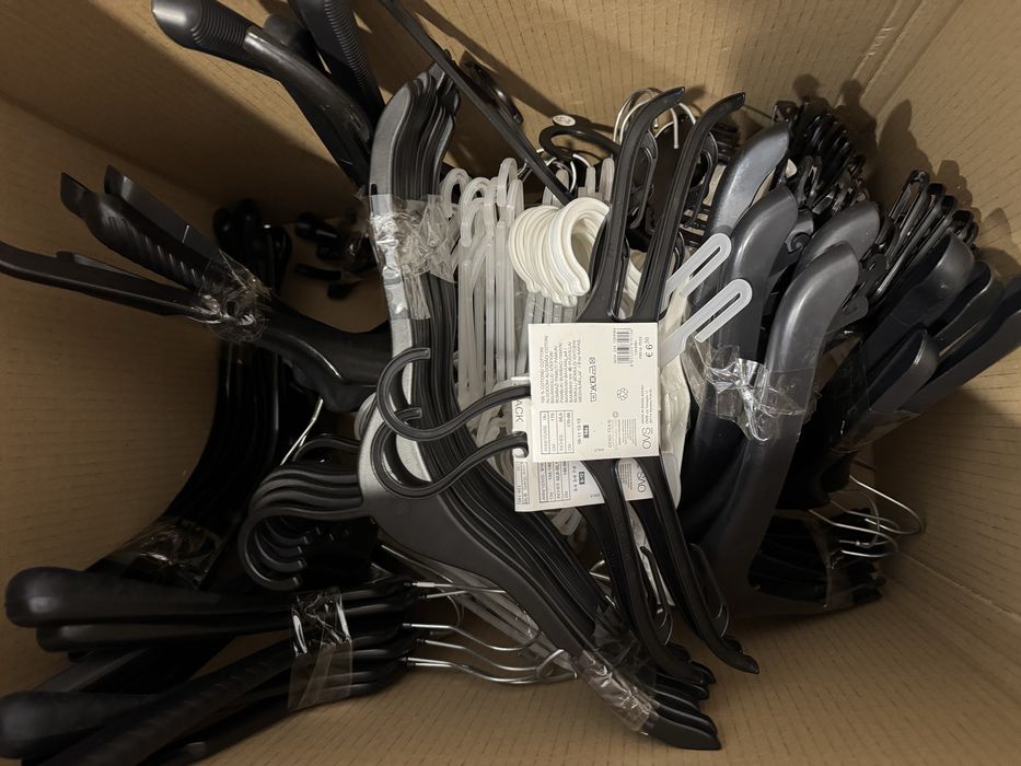 Вішаки різного розміру