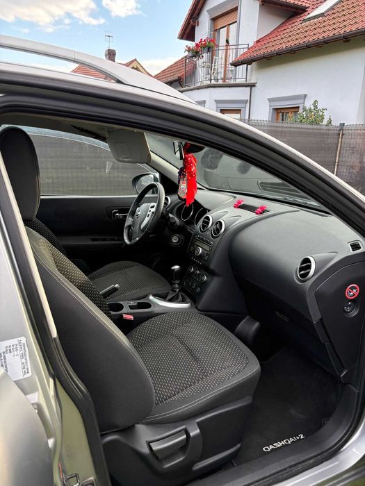 Nissan Qashqai+2