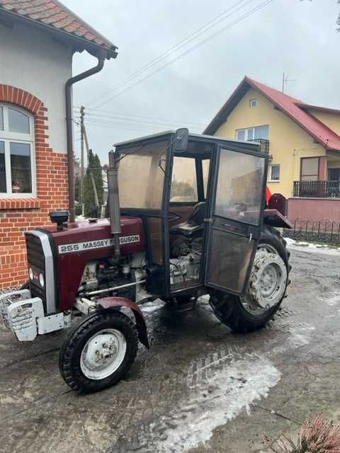 Massey Ferguson 255