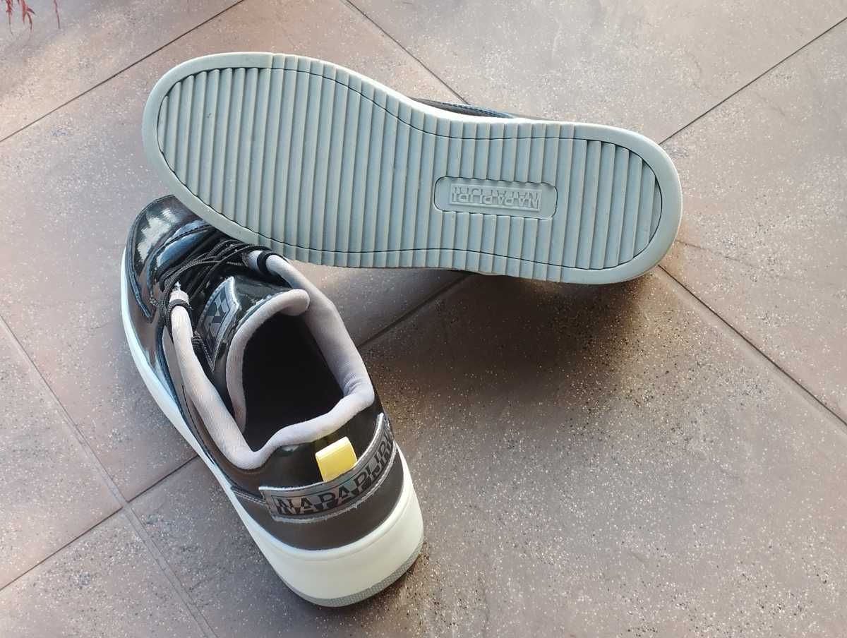Napapijri Sneakersy rozmiar 39 wkładka 25cm