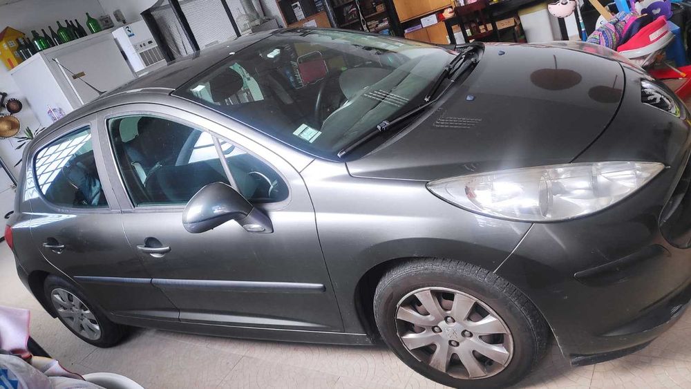 PEUGEOT 207 1.4HDi 68CV