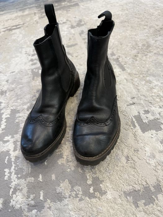 Ботинки кожаные.