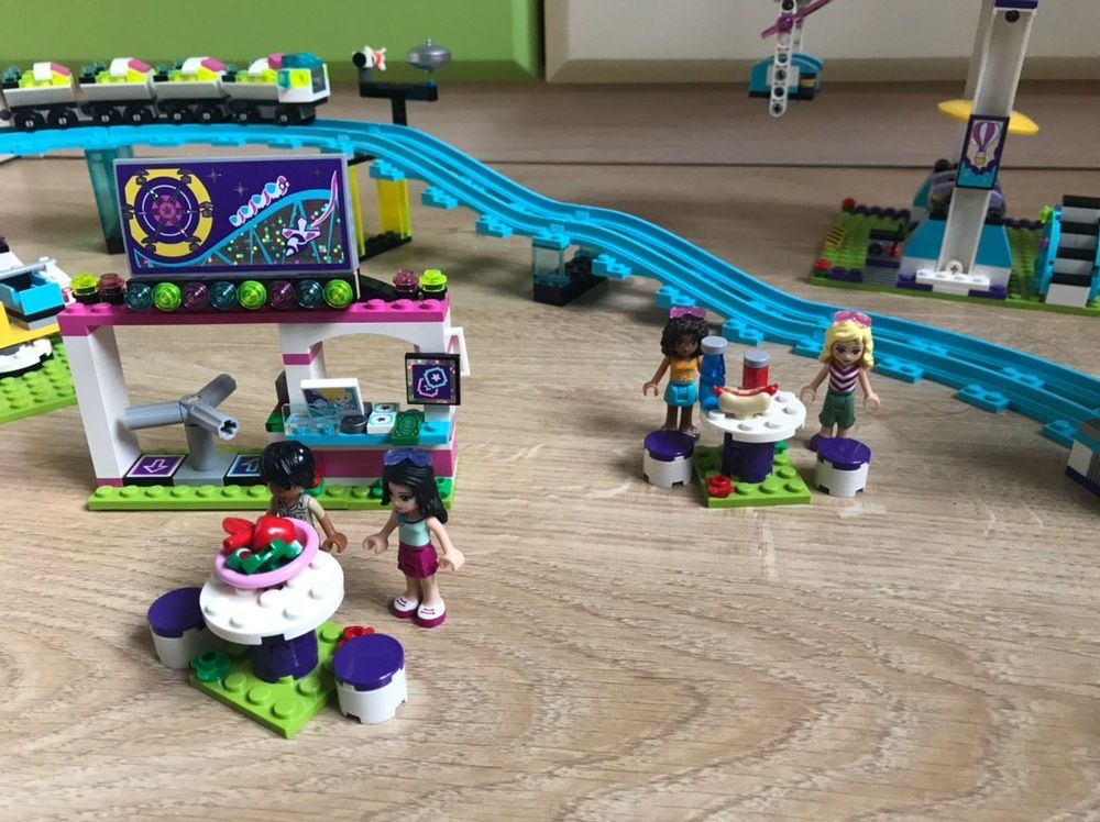 LEGO Friends Парк розваг 41130