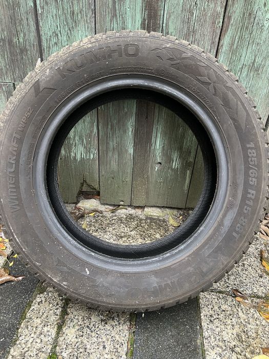 Opony zimowe 4szt  Kumho 185/65 r15 2023r