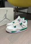 ButyDamskieJordan4RetroSBPineGreen nowy rozmiar.42