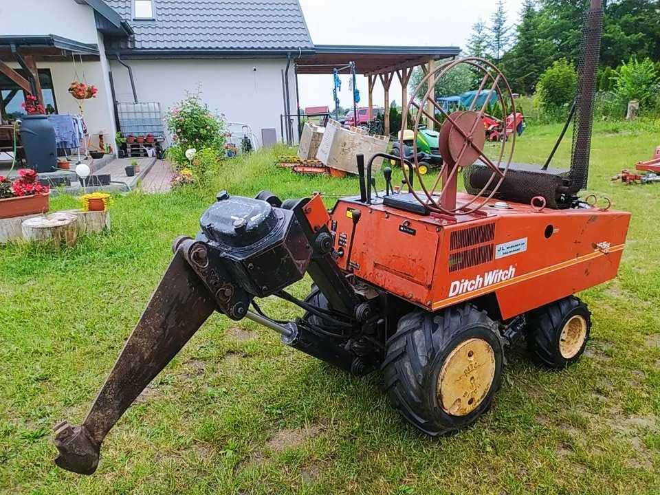 Pługoukładacz Ditch Witch 255sx, 2010r