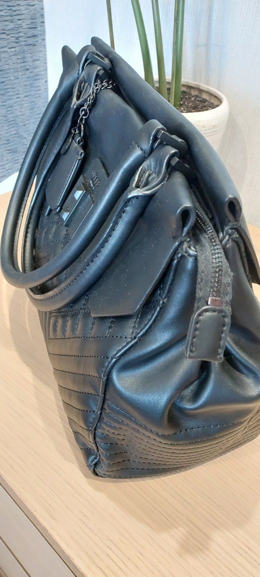 Сумочка жіноча GUESS