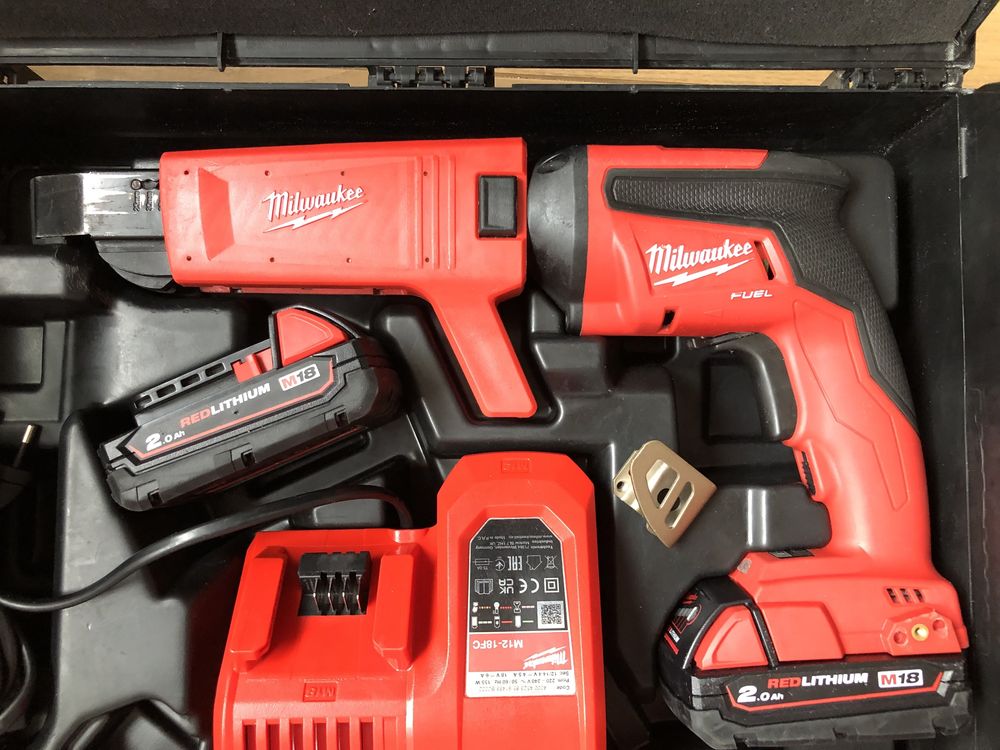 Безщітковий Акум.шуруповерт Milwaukee M18 FSG (2022р)