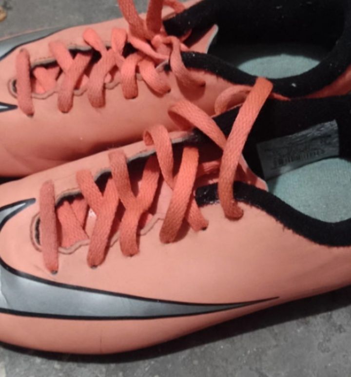 Korki chłopięce Nike Mercurial rozm.32