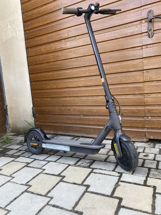 Електро самокат Xiaomi essential гарний стан