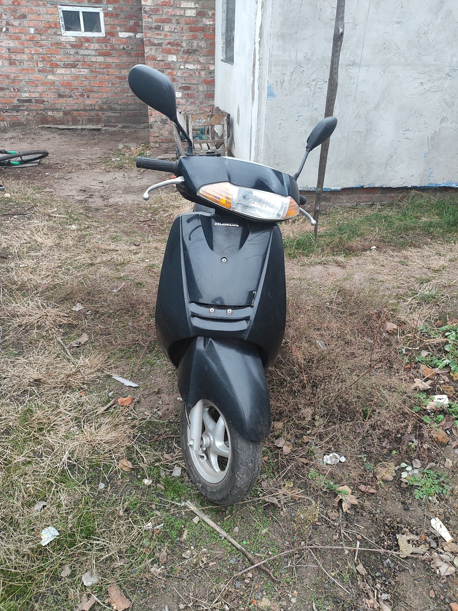 Продаю скутер Хонда