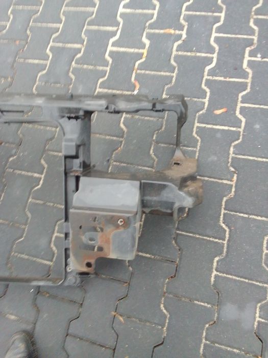 Przedni pas Ford Galaxy MK2 rok 2003 diesel 1.9 TDI