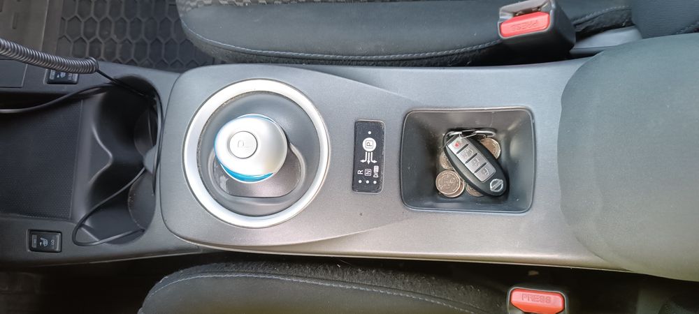 Продам Nissan Leat