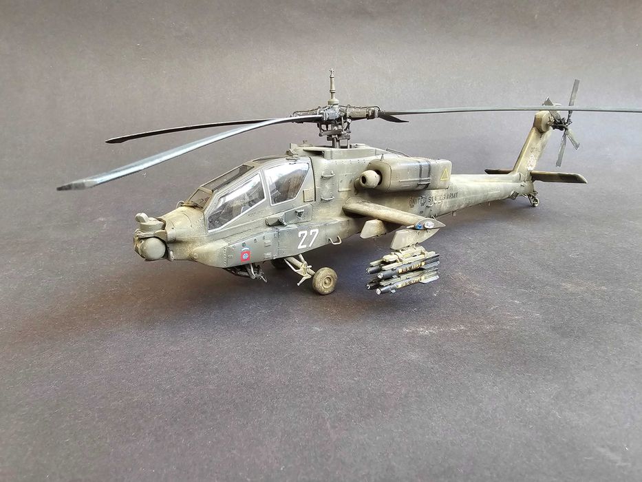 1:48 HASEGAWA AH-64A Apache + kokpit AIRES