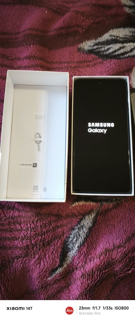 Galaxy M 52 5G,состояние отличное. NFC,отпечаток пальца.Только Наложен