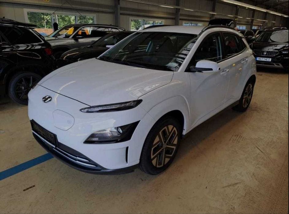 Hyundai cona електро пробіг 25т. тільки з європи