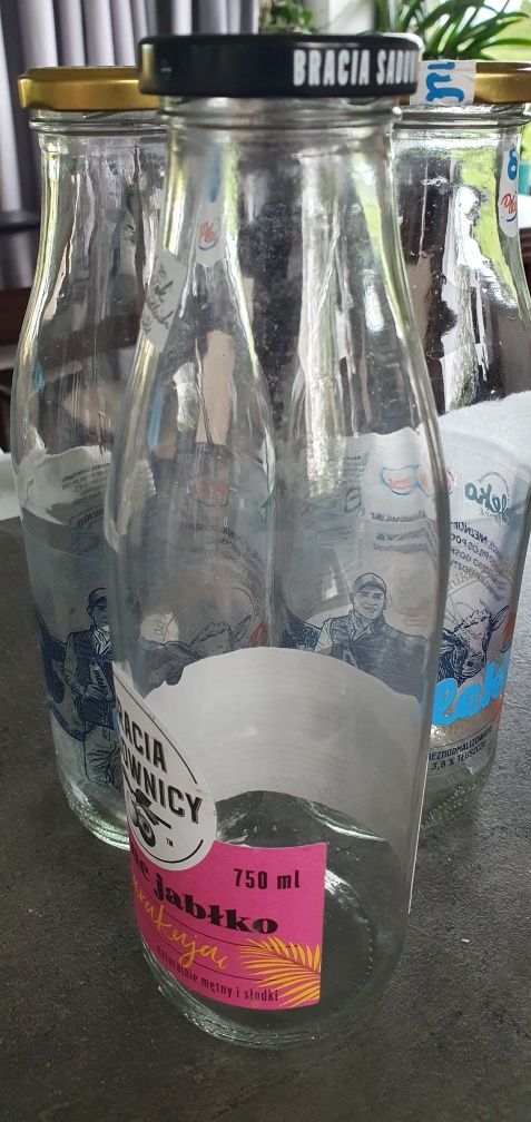 Butelki szklane na soki z zakrętkami o pojemności 750ml