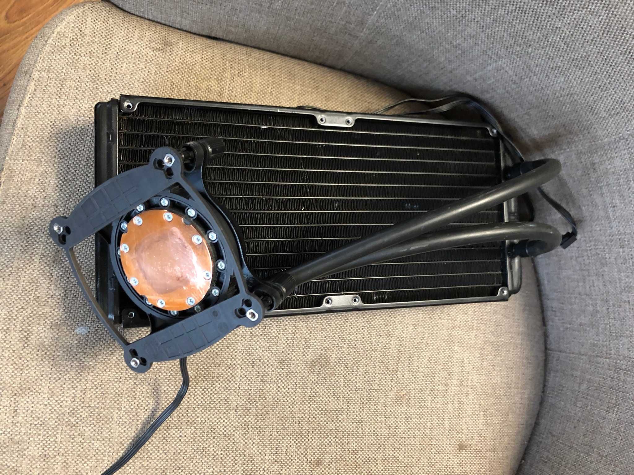 Chłodzenie wodne Corsair H105