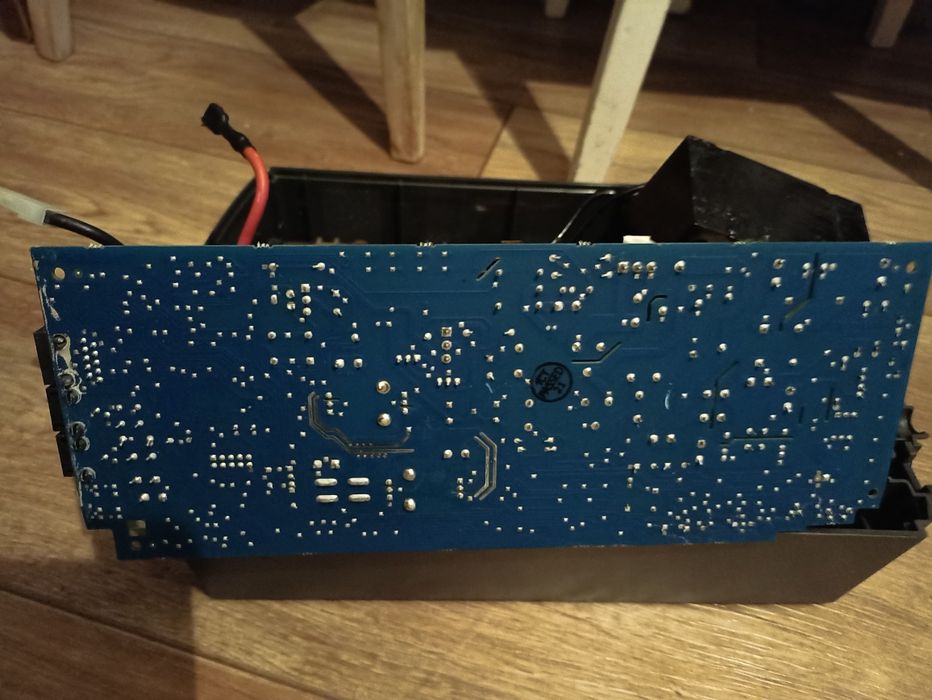 Блок безперебійного живлення