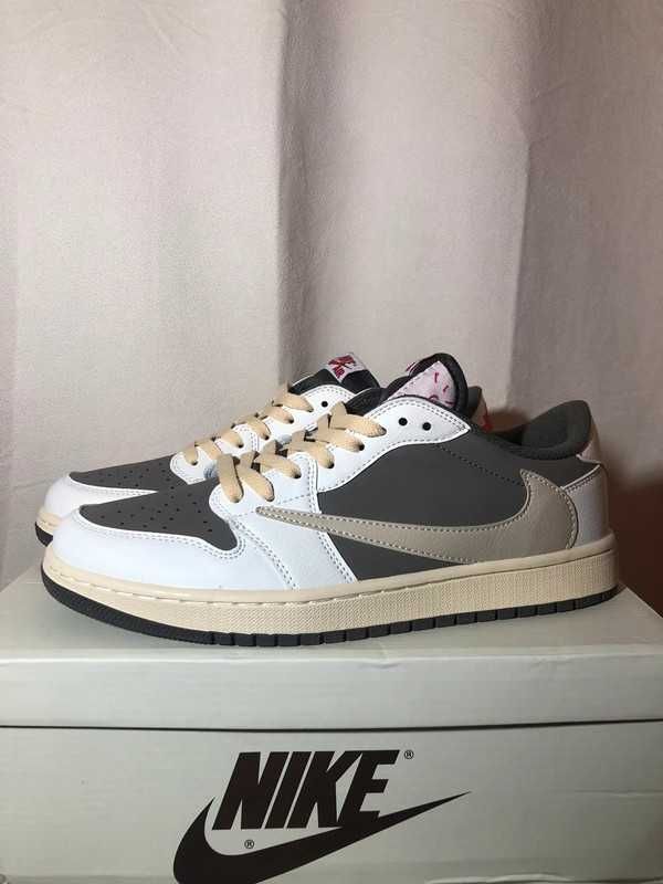 Jordan 1 Retro Low OG SP Travis Scott Reverse Mocha R.39