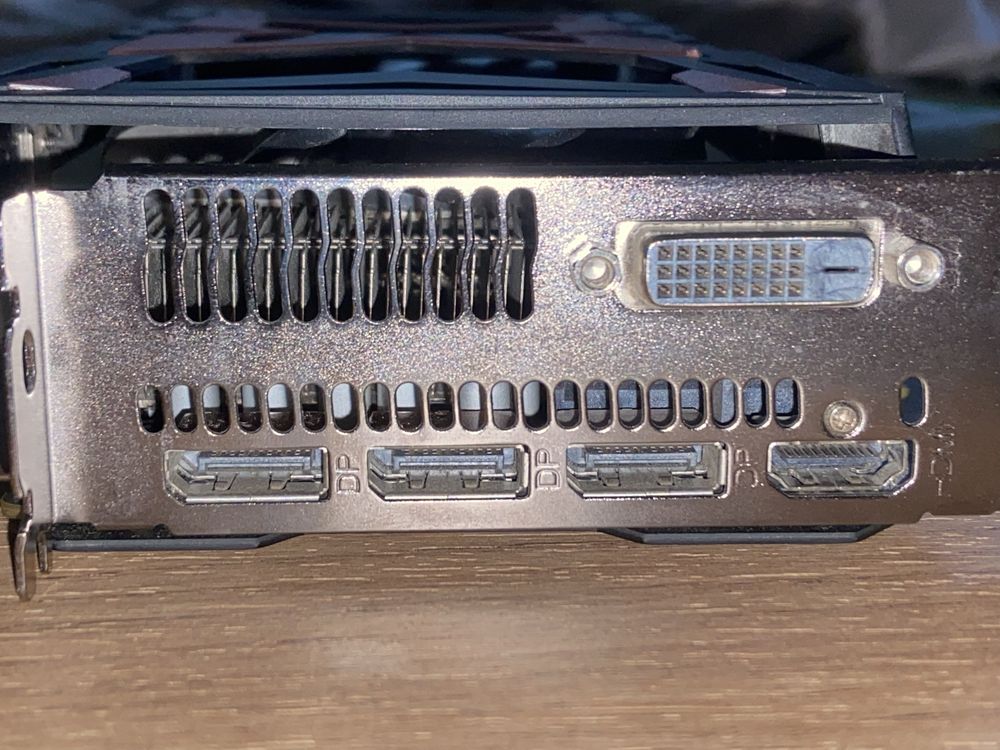 Rx 580 Dataland x-serial