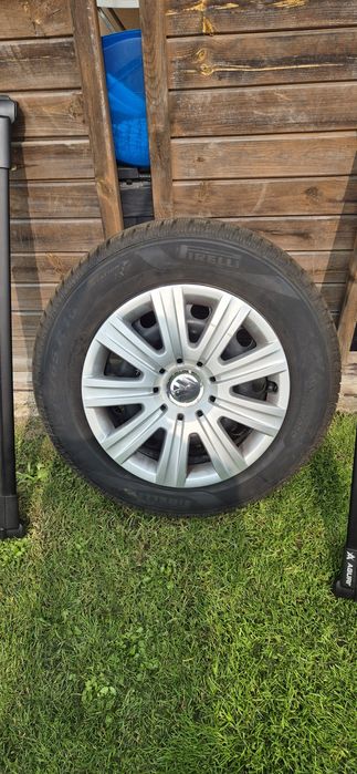 Komplet Koła stalowe + opony zimowe PIRELLI  jak NOWE