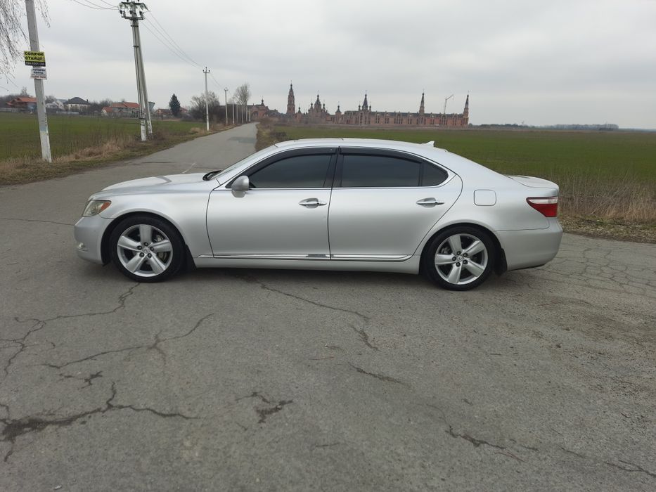 Lexus LS 460 Long