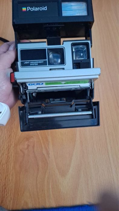 Вінтажна фотокамера митєвого друку Polaroid Sun600 LMS