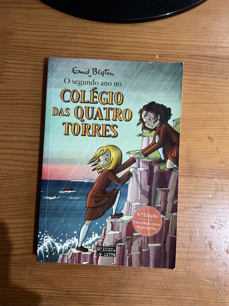 Livro - O colégio das 4 Torres