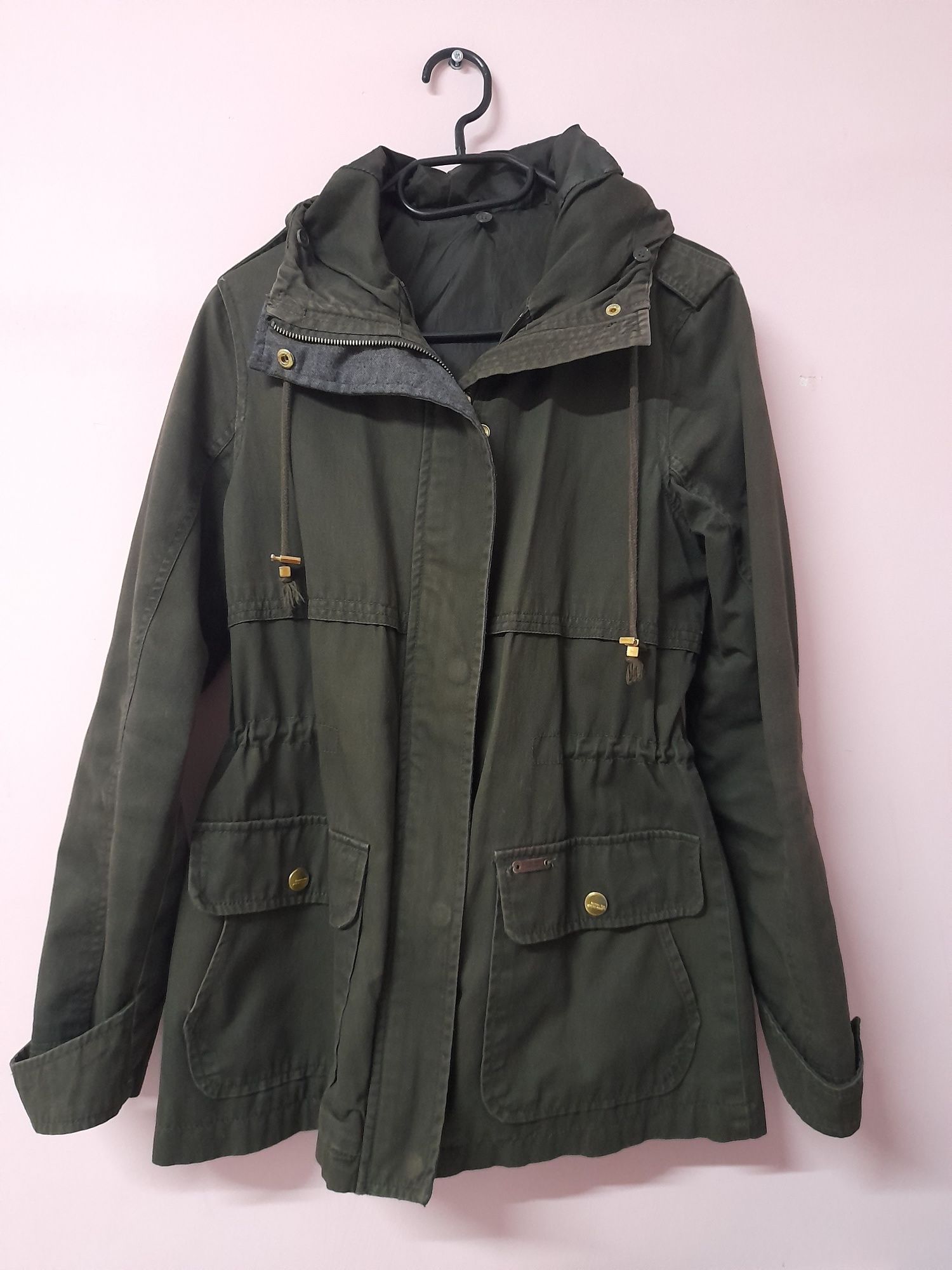 Parka wiosenna r. S Bershka