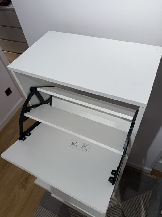 Szafka na buty z przegrodami