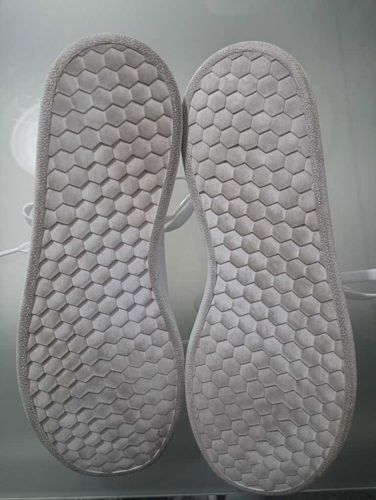 Ténis Adidas (originais)