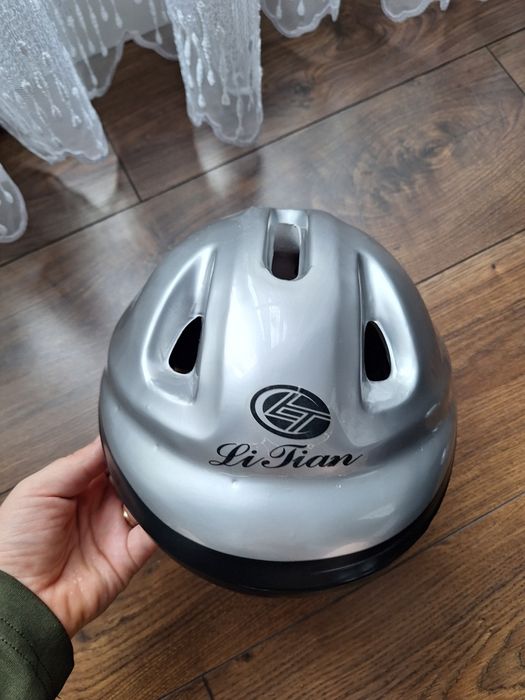 Kask rowerowy dla dorosłej osoby