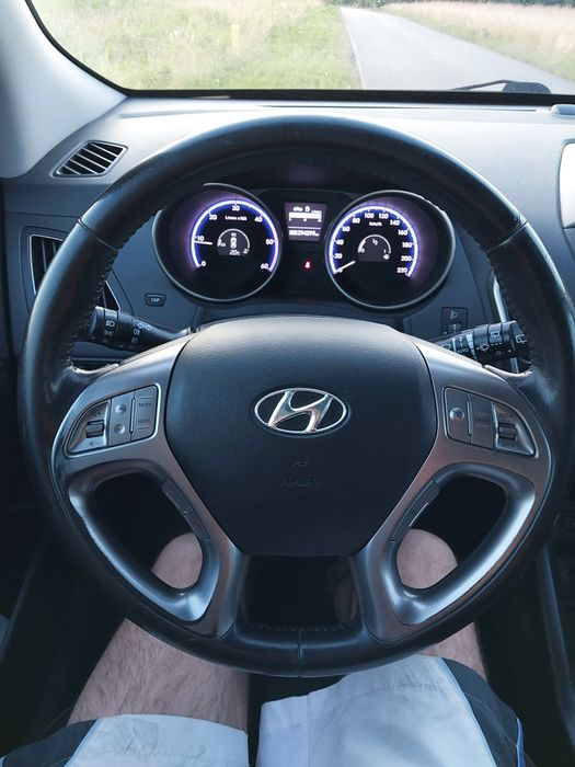 Hyundai IX35 4x4 skóra alu navigacja panorama  full