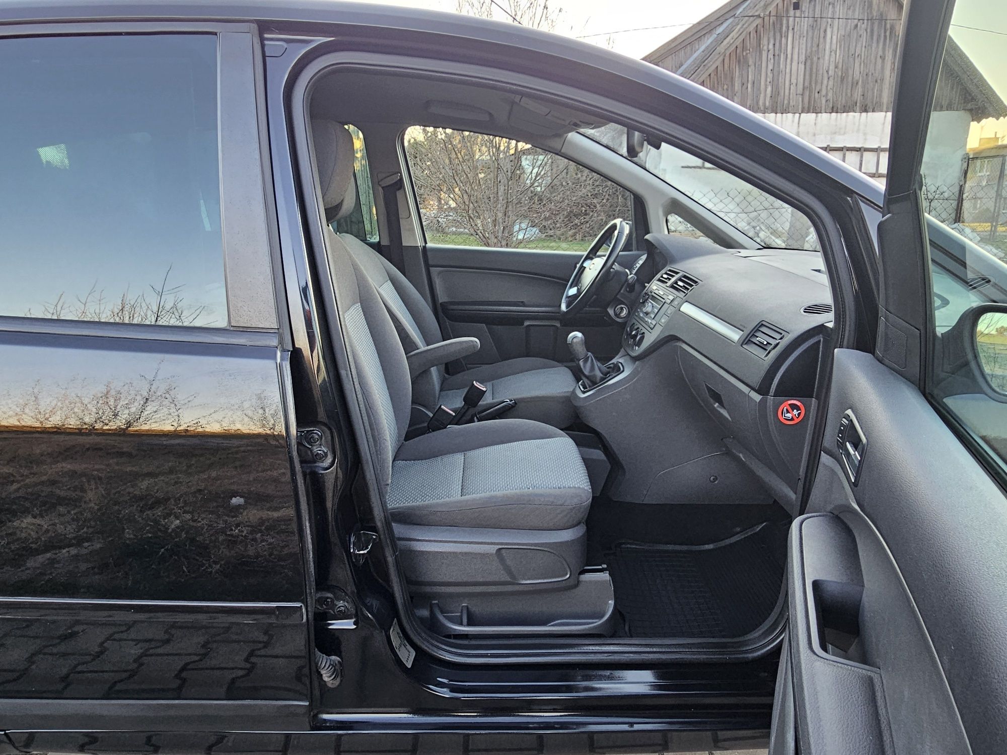Ford C-Max 1.6 Benzyna Świeżo Sprowadzony