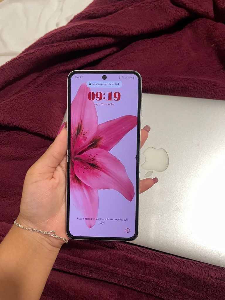 Samsung Galaxy Z Flip 5 - 256GB

Aparelho em ótimo estado, funcionando