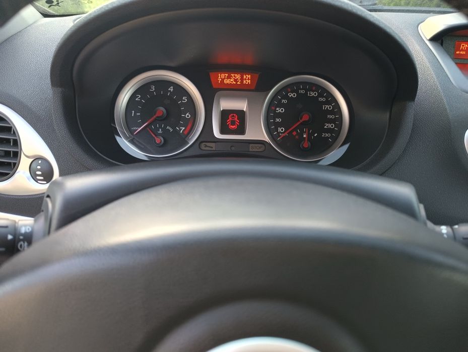 Renault Clio III benzyna 1.4 2006
