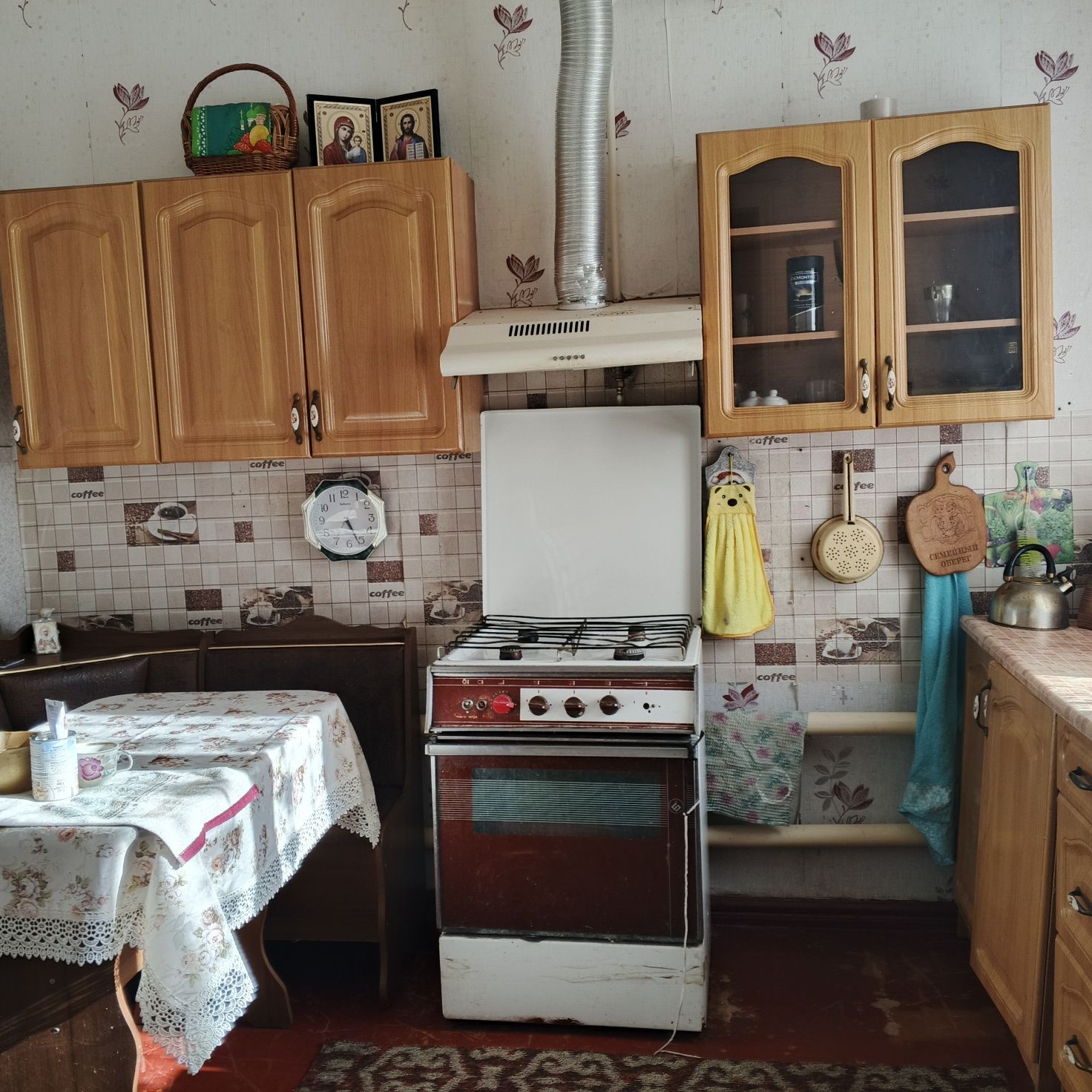 Продаю кирпичный дом г.Мерефа рн центра , сертификат, сотрудничаю